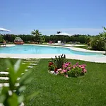 Le Scuderie - Castello Monaci 4*