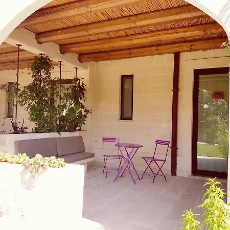 Le Scuderie - Castello Monaci Bed and breakfast